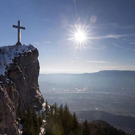 Апартаменты Chez Salome & Theo ! Saint-Jean-d'Arvey Экстерьер фото